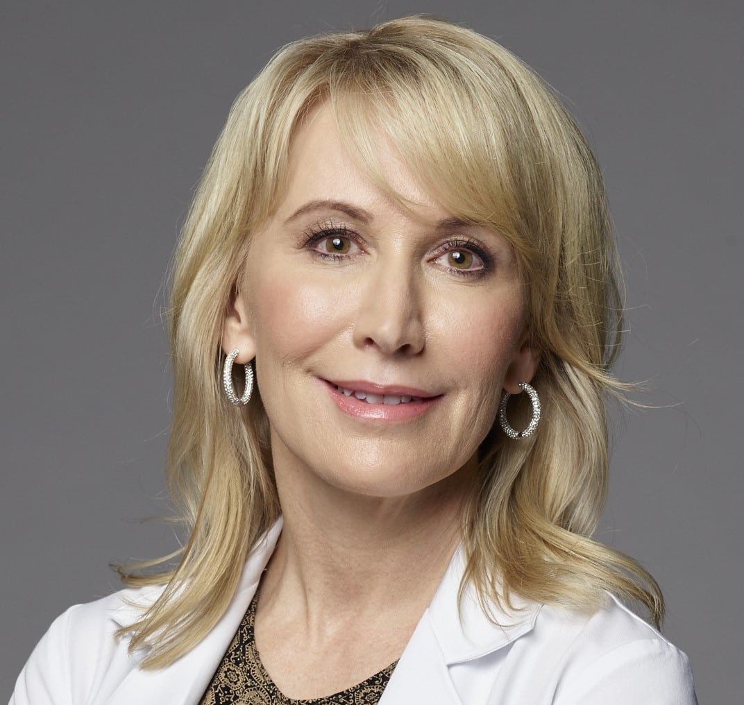 KristineRomine23_2515 - Headshot